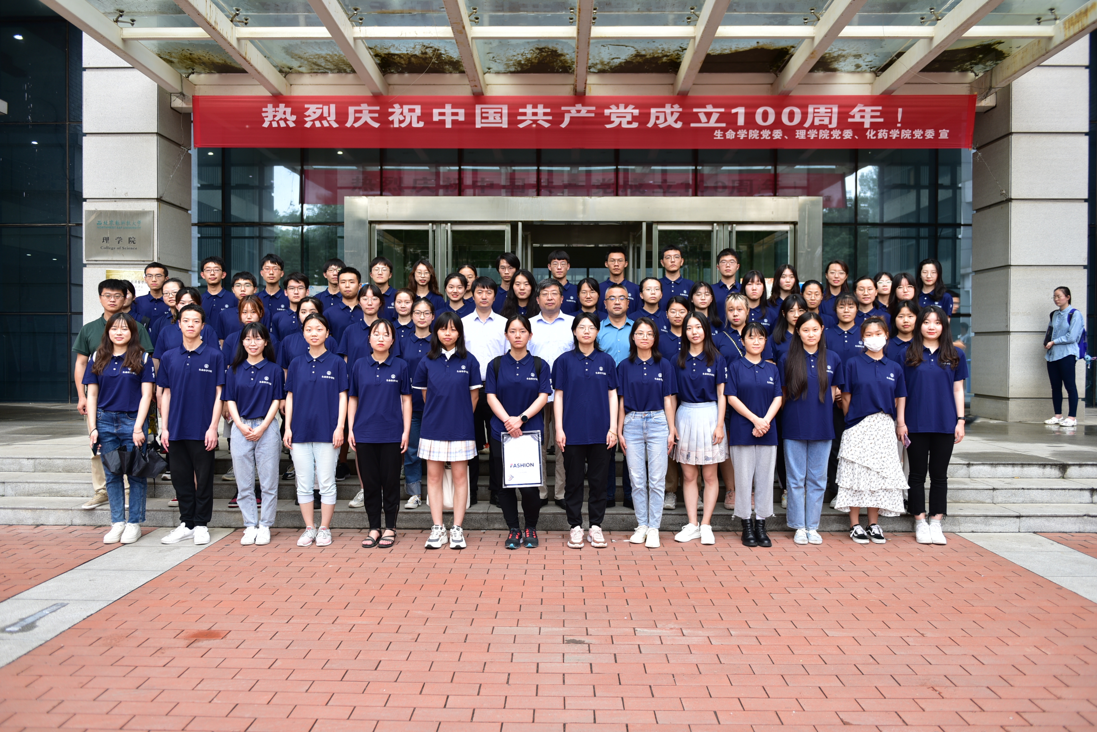 515ac30029714161a8653796c2320b21.jpg